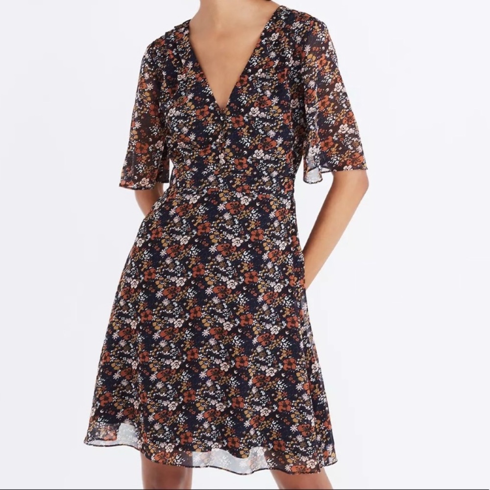MADEWELL Orchard Flutter-Sleeve Dress in Prairie Blossoms